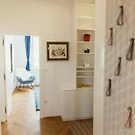 Location Centre In Historic Building With Free Garage Parking
