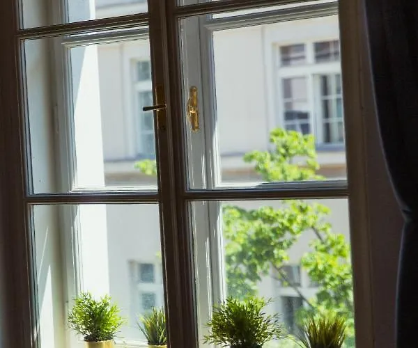 Apartman Location Centre In Historic Building With Free Garage Parking