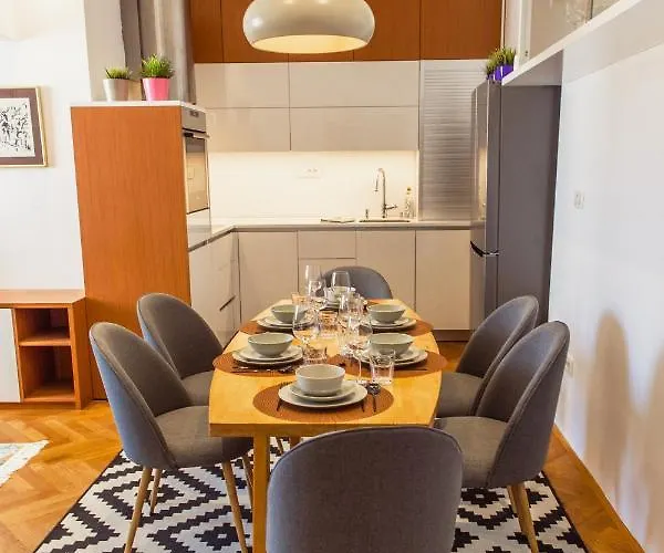 Location Centre In Historic Building With Free Garage Parking Apartment Ljubljana